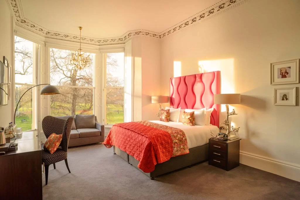 black ivy park view suite bedroom
